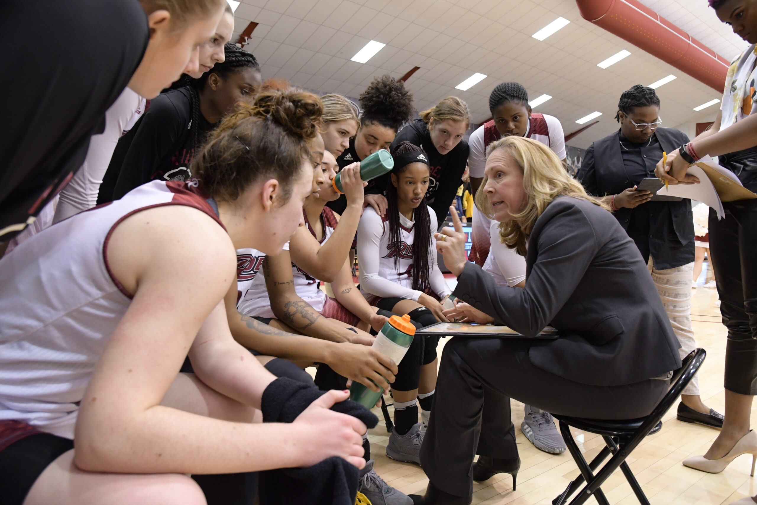 010920_basketball_261